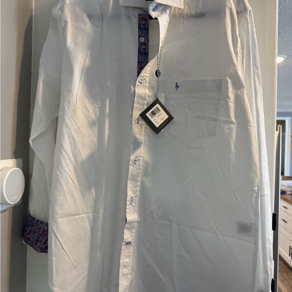 NEW Tailorbyrd Lg White Shirt with Blue print cuffs and panel